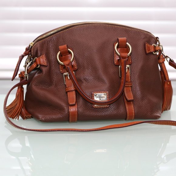 Dooney & Bourke Handbags - Dooney and Burke handbag